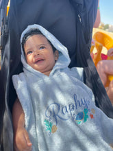 Load image into Gallery viewer, Beach Poncho with Design