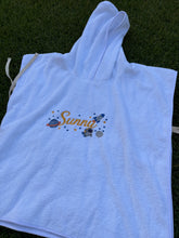 Load image into Gallery viewer, Beach Poncho with Design