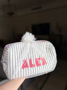 Load image into Gallery viewer, Gift Wrapping - Tulle
