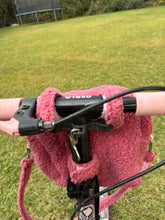 Load image into Gallery viewer, Personalized Scooter Pouch
