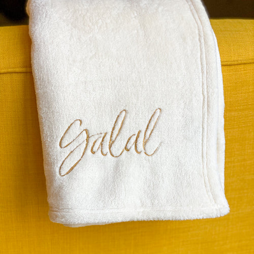 Personalized embroidered winter fleece blanket - My Little World